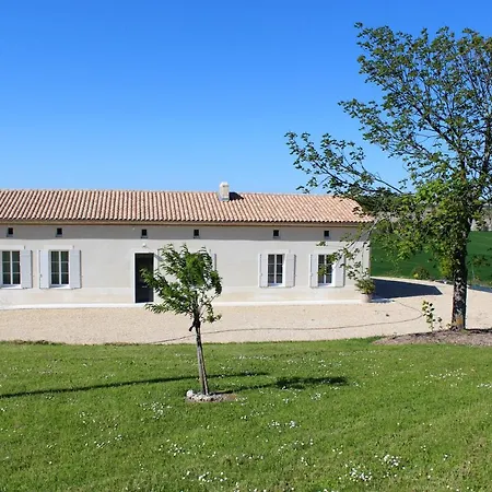 Tatil Evi Holiday Tremont Saint-Bonnet-sur-Gironde